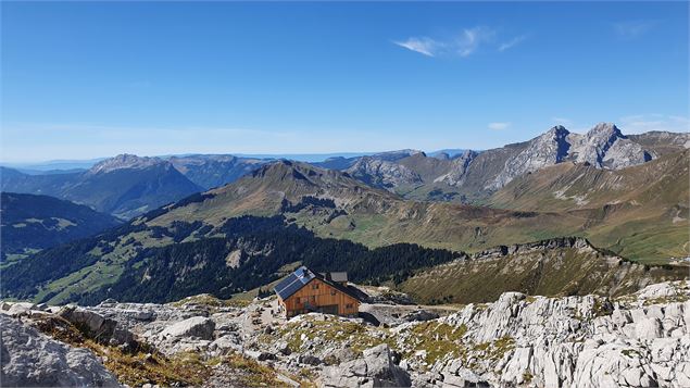 Refuge de la Pointe Percée, par Les Confins_La Clusaz - Béatrice Fierens Gevaert