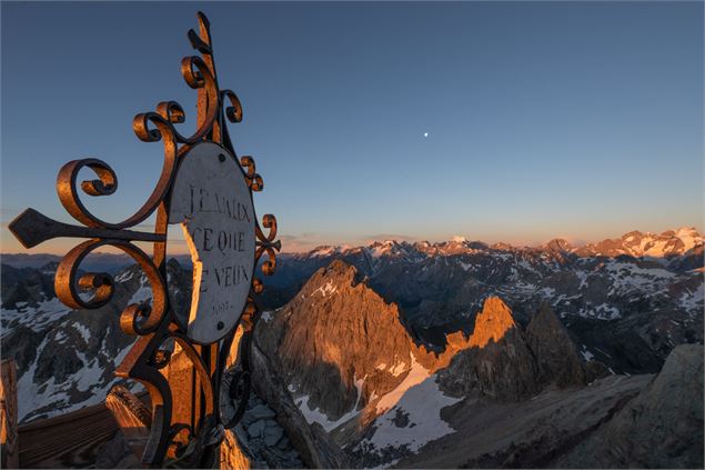 La pointe des Cerces - Itinéraire de randonnée pédestre_Valloire - Thibaut BLAIS / Valloire Tourisme