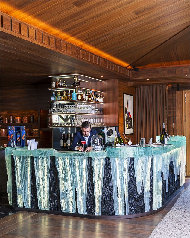 Glass Bar - Four Seasons Megève - 2026 Four Seasons Resort Megève