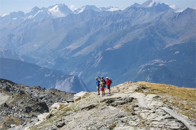 Randonnée au sommet de la Pointe de la Masse - Marine Vernaz - OT Les Menuires