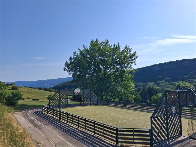 City stade Saint-Pierre-de-Curtille - Grand Lac