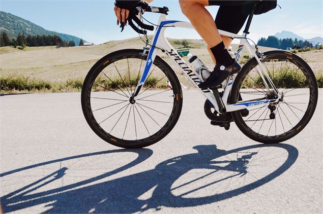 Photo cycliste plateau des Glières - FGT