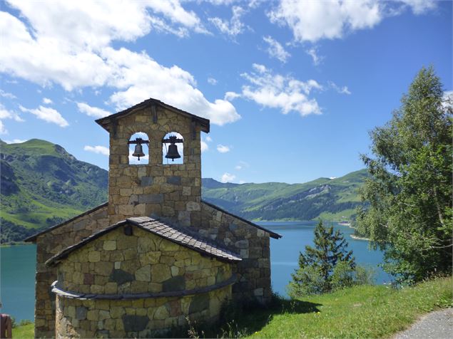 Lac de Roselend et sa chapelle - V.Ballanfat - SMBT