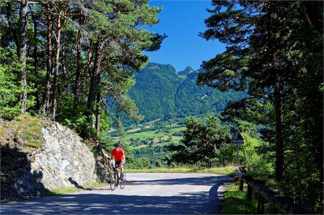 Dans l'ascension de Nâves - © Explore Savoie - Anglade