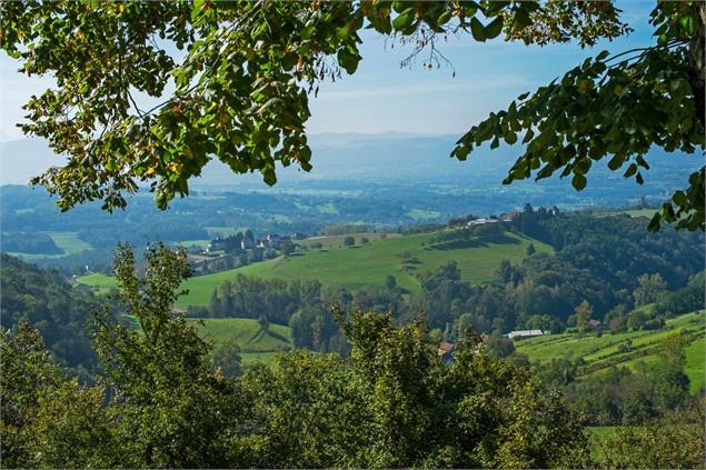 Vue depuis le col de la Crusille - © Savoie Mont Blanc - Lansard