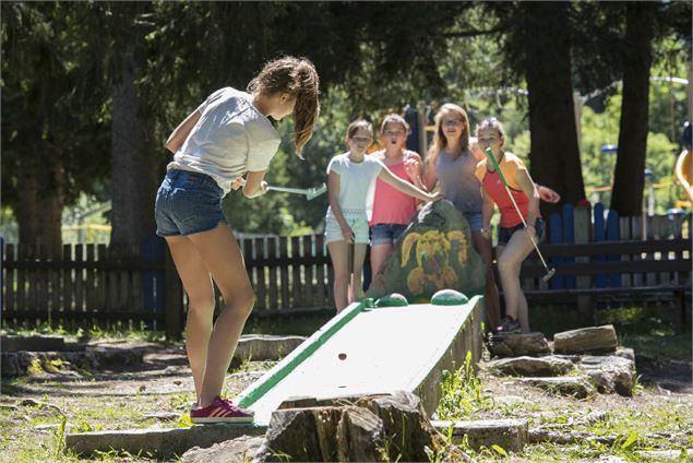 Le mini-golf à l'Espace Loisirs - Gilles Lansard