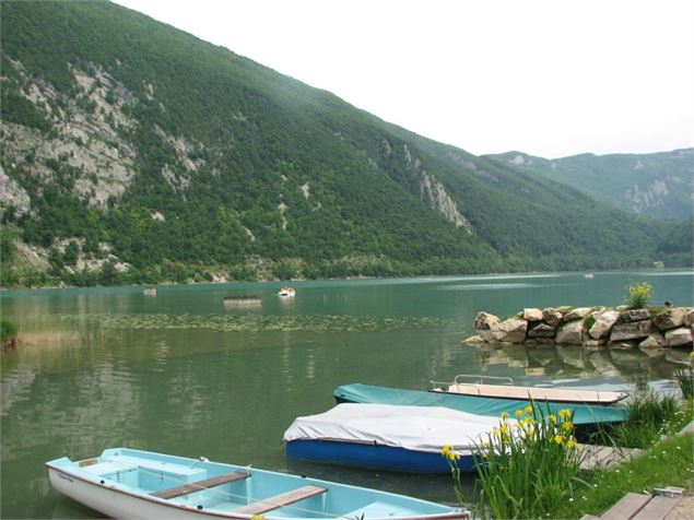 Le petit port de Nances - OT Lac d'Aiguebelette