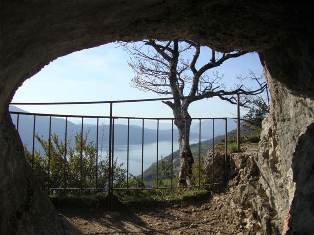 grotteauxfeesvue - OTI Aix les Bains Riviera des Alpes