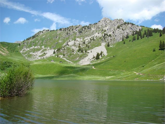 Lac d'Arvouin - 2CVA