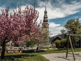 Parc église printemps - Marine Martin OT Combloux