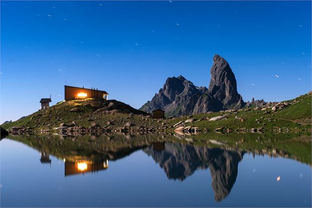 Lac et refuge de Presset - Christian Martelet