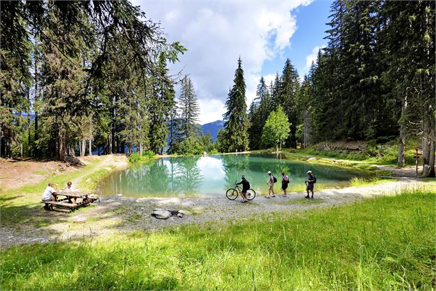 Lac des Evettes - Flumet - Office de Tourisme du Val d'Arly - ©David Machet