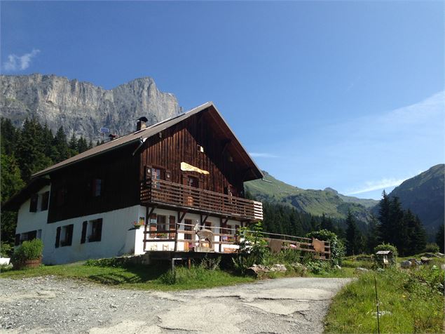 Le refuge du Châtelet - L. Cucis