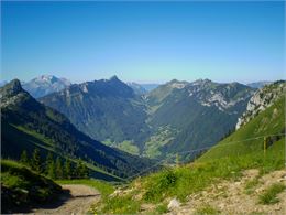 Lac de Lessy par Mayse - Faucigny Glières Tourisme