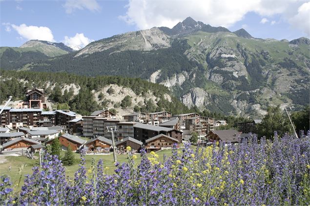 Circuit des escaliers avec vue sur la Norma et la dent parrachée - HMVT