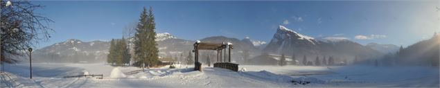 Base de loisirs Samoëns en hiver - J.J.Grandcollot