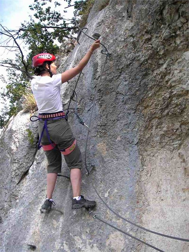 via ferrata - Bureau de la Montagne et du Salève