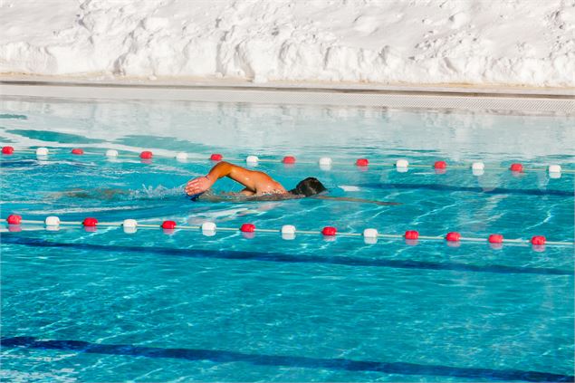 Piscine extérieure chauffée - Tiphaine Buccino