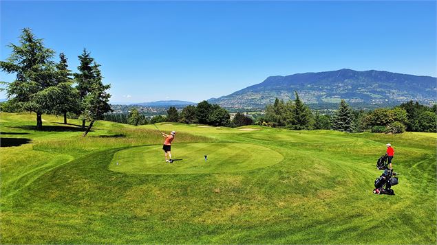 terrain golf - D.R/ Golf Esery Grand Genève