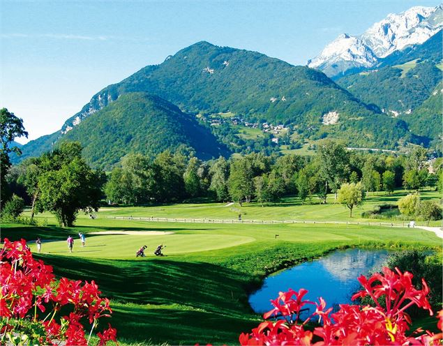 étang fleurs et montagnes golf - Golf de Giez