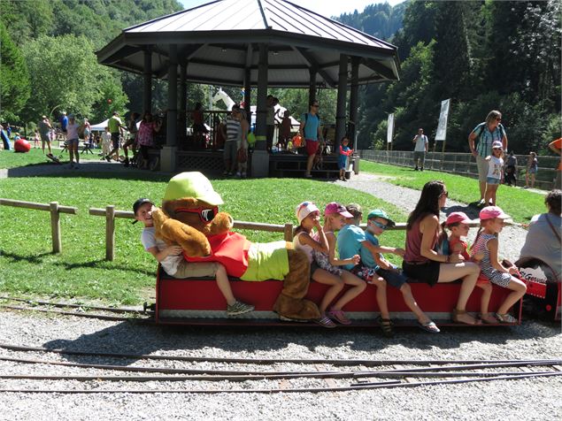 Petit train du Parc Thermal - OT ST GERVAIS