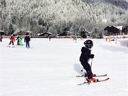 Enfant qui ski sur le domaine du Savoy - OT Chamonix