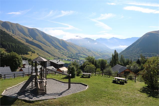 aire de jeu plan d'eau de baignade des Choseaux - OT ST SORLIN