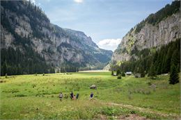 Vue d'ensemble du lac de Flaine - Daniel Durand