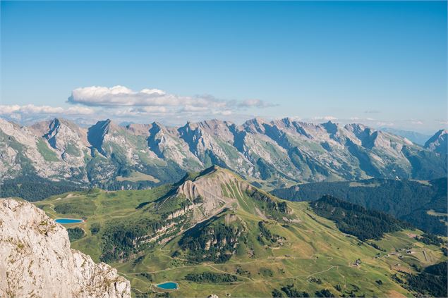 La chaîne des Aravis_Le Grand-Bornand - M. Dubost - Le Grand-Bornand Tourisme