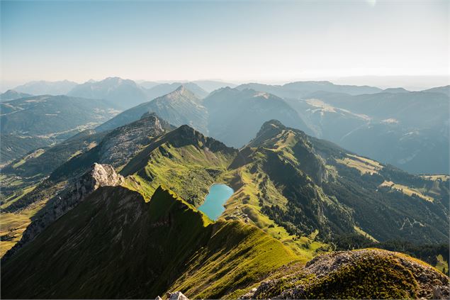 Le Lac de Lessy_Le Grand-Bornand - M. Dubost - Le Grand-Bornand Tourisme