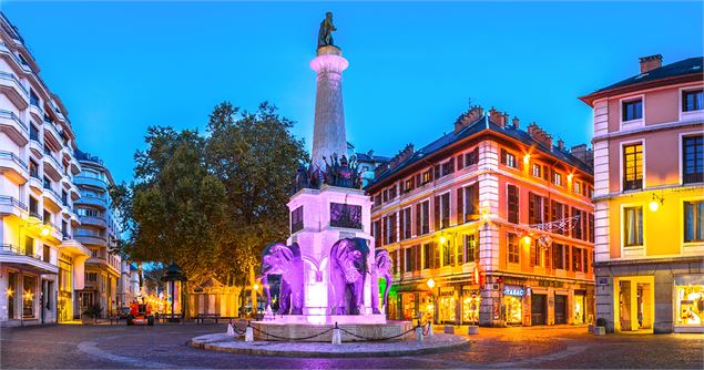 Fontaine des Eléphants - ART PRISM
