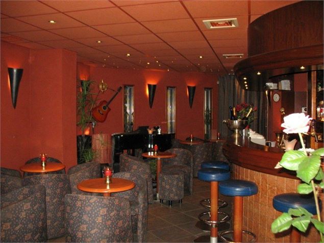 piano_bar_france_03