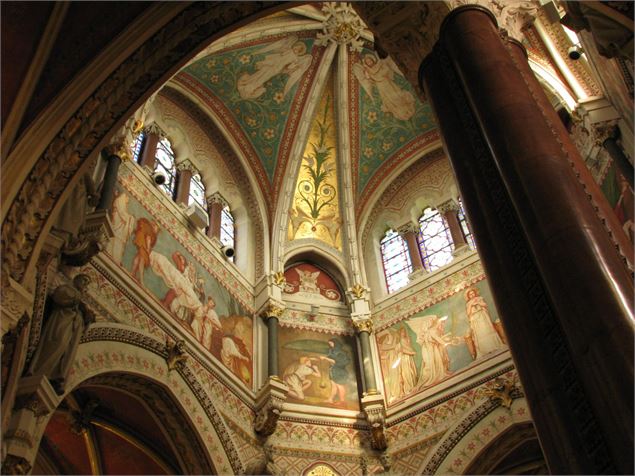 Intérieur de la coupole de la Basilique - Sanctuaire