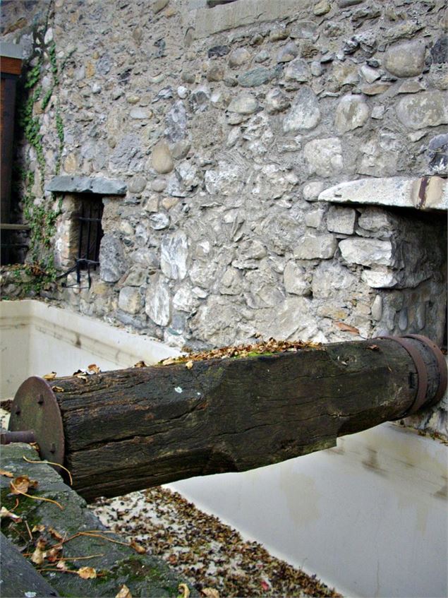 Le Canal de l'Oncion et le Moulin de la Visitation