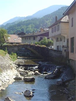 Le Vieux Pont - Office de Tourisme Thônes Val Sulens