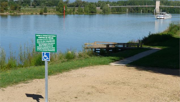 Ponton de pêche - MONTMERLE-SUR-SAÔNE