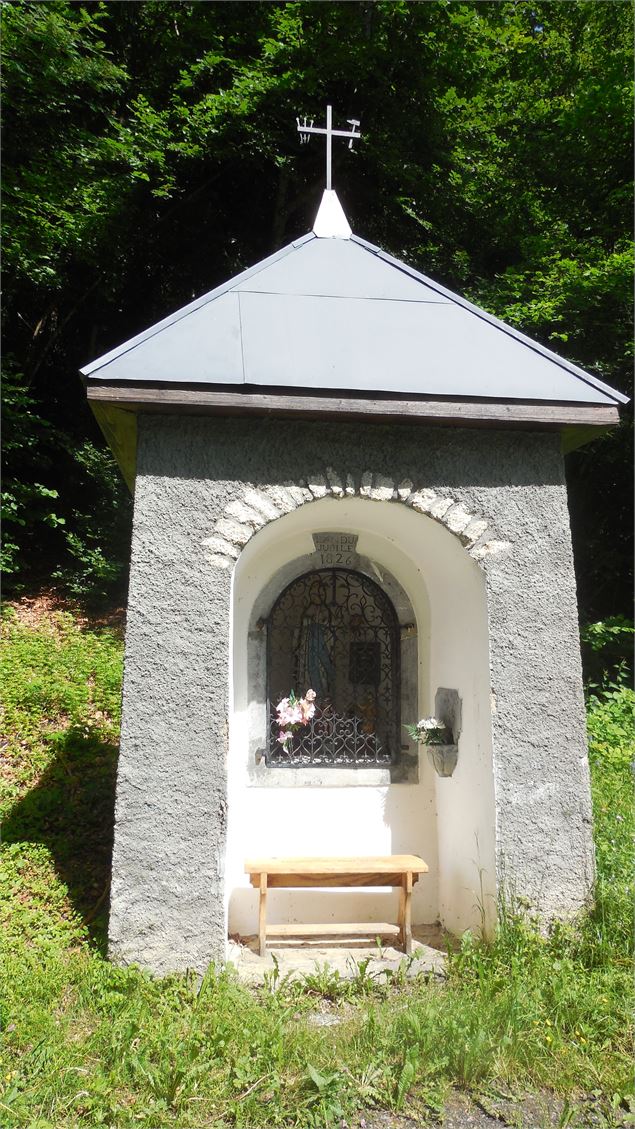 L’Oratoire Notre Dame de Lourdes – Le Char