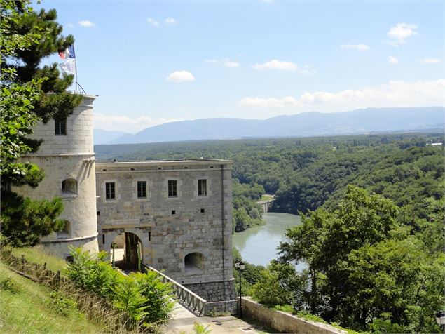 Fort l'écluse - M.Jacques