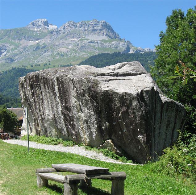 Rocher d'escalade à Cordon