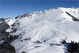 vue aérienne de la station - Office de Tourisme des Alpes du Léman - Gilles Place