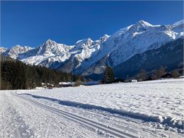 piste de ski de fond vue massif Mont Blanc - Office de Tourisme Vallée de Chamonix Mont-Blanc - FP