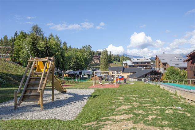 Aire de jeux_Doucy - OTVVA