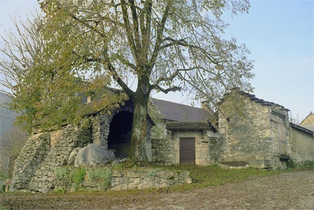 Four de Veyrins Saint-Bois - Ot du Rhône aux Montagnes