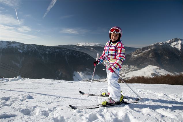Enfant à ski à la station d'Aillon - Laurent Madelon