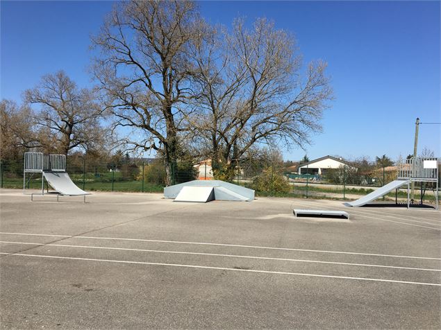 Skate park à Thil - Dombes Côtière Tourisme