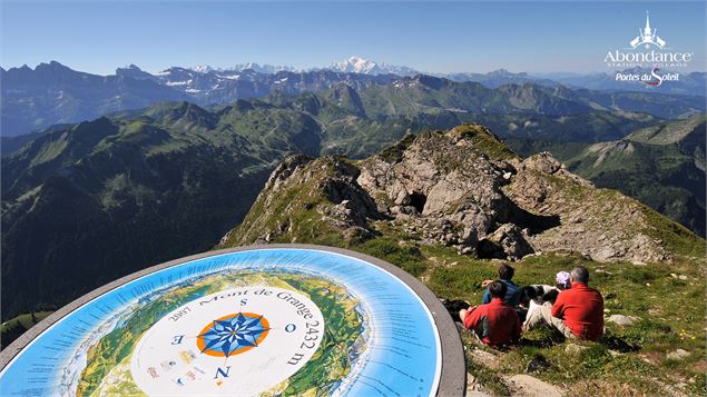 Mont de Grange Sommet et table d'orientation - Patrick Brault - Office de Tourisme d'Abondance