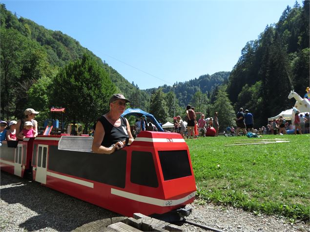 Petit train du Parc Thermal - OT ST GERVAIS