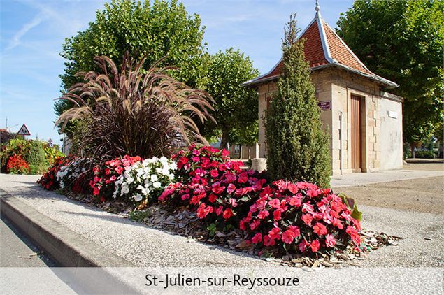 Village fleuri, Saint Julien sur Reyssouze, Route fleurie de la Haute-Bresse - Route fleurie de la H