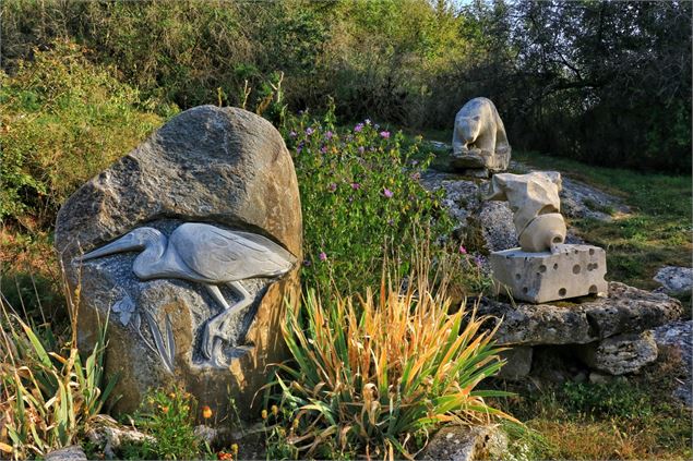 Lac de Barterand - roches sculptées - © E.BEBI