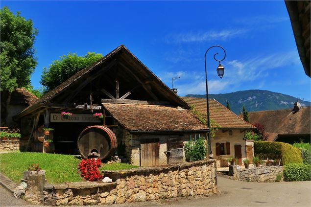 Village de Vongnes - le Caveau Bugiste - © E.BEBI